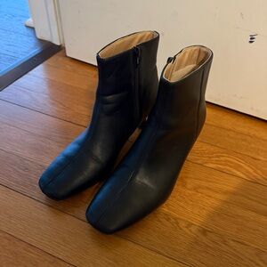 Journee Collection Kelssa Bootie